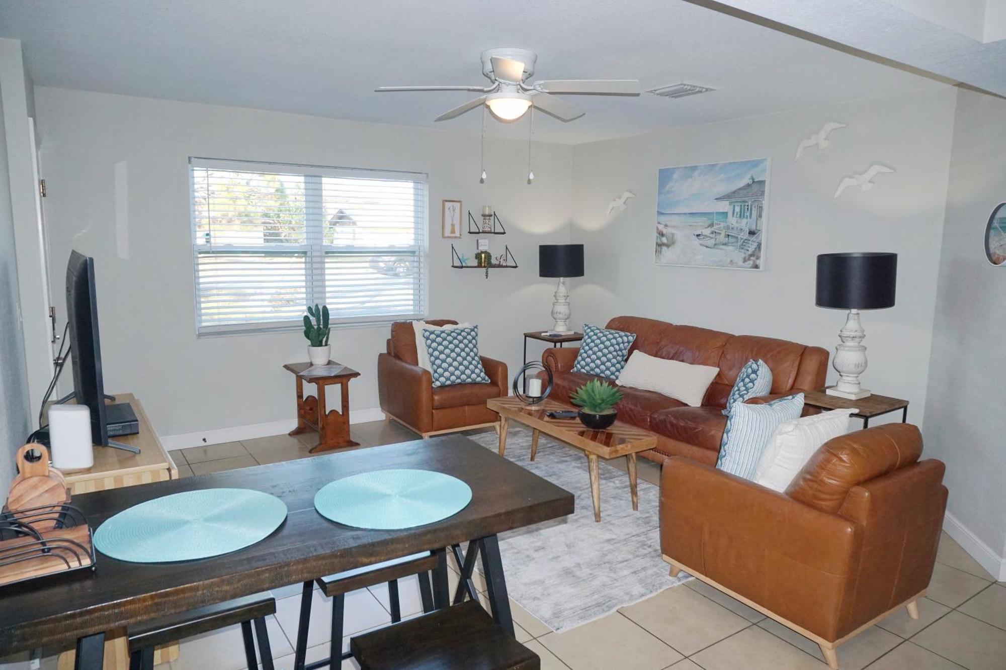 Naples Park Oasis - Cozy Two Bedroom Apartment Exteriör bild